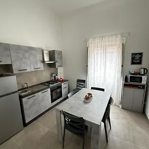 Casa Ginestra Di Palazzo Biondi Giarre
